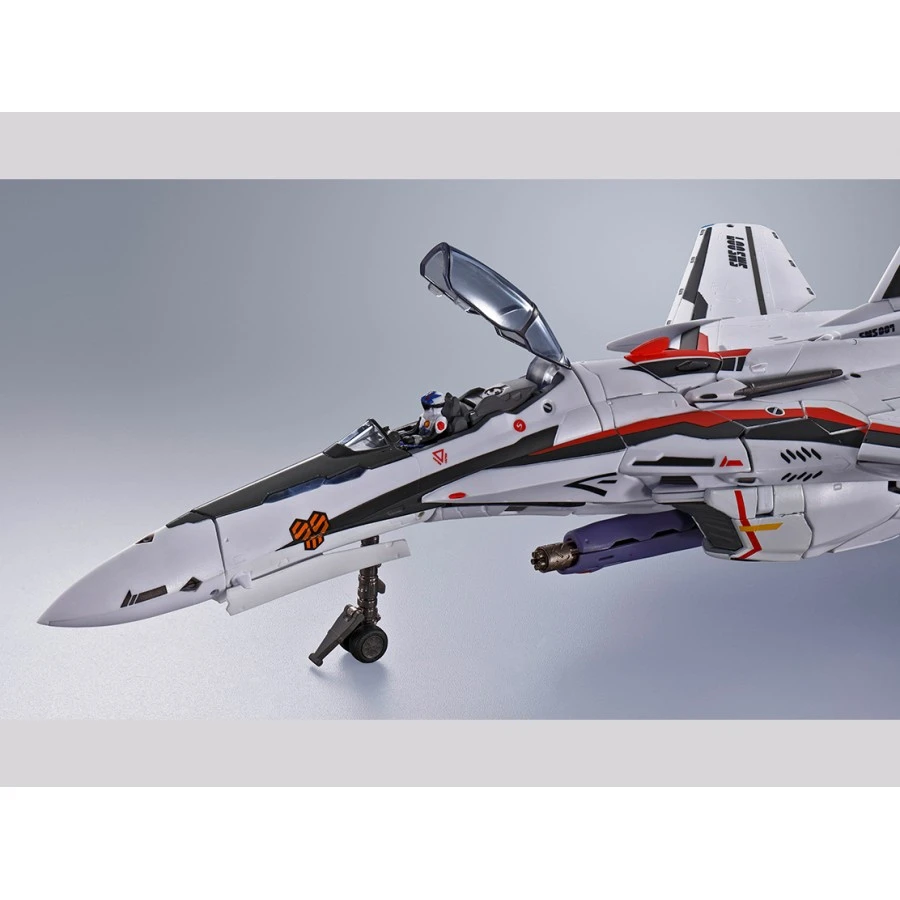 Bandai DX Chogokin Macross VF-25F Super Messiah Valkyrie Alto Saotome Revival Version 9 Bandai DX Chogokin Macross VF-25F Super Messiah Valkyrie Alto Saotome Revival Version - Image 9