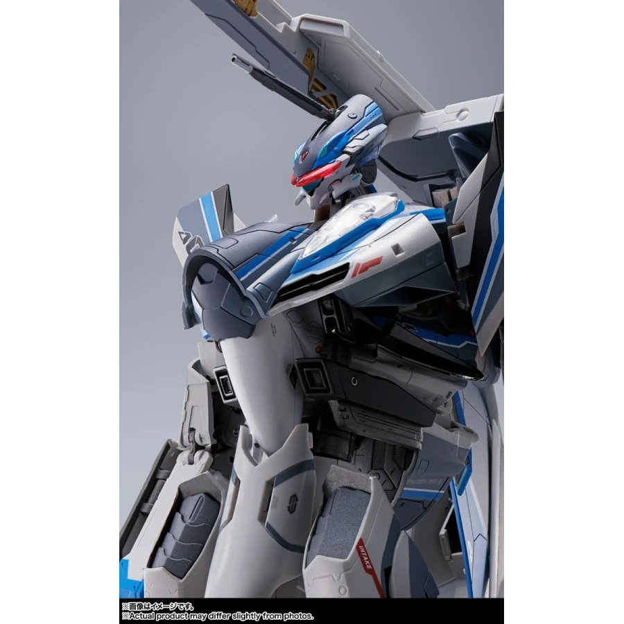 Bandai DX Chogokin Macross VF-31AX Kairos Plus Valkyrie Hayate Immelman Custom 8 Bandai DX Chogokin Macross VF-31AX Kairos Plus Valkyrie Hayate Immelman Custom - Image 8