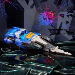 Hasbro Transformers Generations Blurr Shattered Glass 13 Hasbro Transformers Generations Blurr Shattered Glass -Negozio Funko hasbro transformers generations blurr shattered glass 5