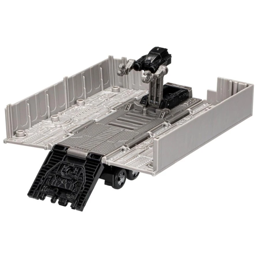 Hasbro Transformers Generations Leader Optimus Prime Volvo VNR 300 3 Hasbro Transformers Generations Leader Optimus Prime Volvo VNR 300 - Image 3