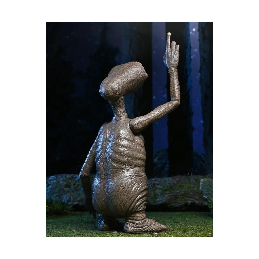 Neca E.T. The Extra Terrestrial 3 Neca E.T. The Extra Terrestrial - Image 3